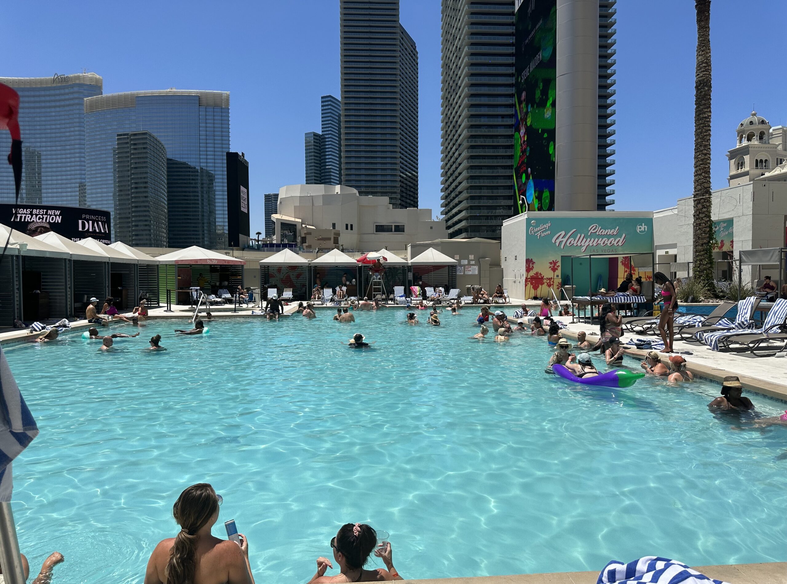 Paris Las Vegas Pool: Hours and Amenities - Midlife Miles