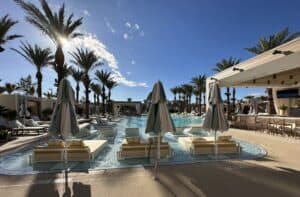 Read more about the article Durango Las Vegas Pool: The Locals’ Oasis